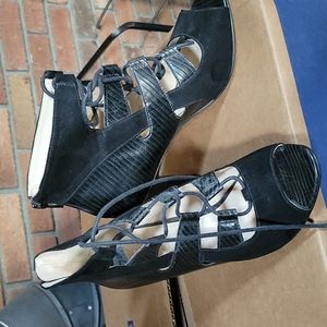 New Nine West strappy open toe booties